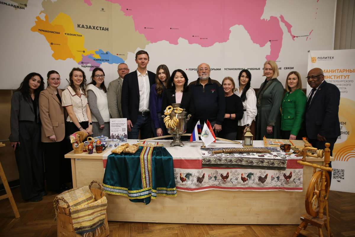 Русская народная мудрость гласит: «Дружба и братство – лучше богатства»